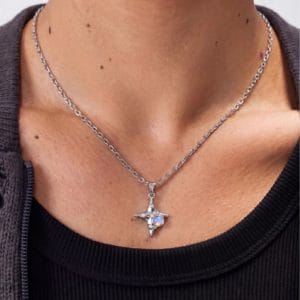 שרשרת תליון כוכב קרינה – פלדת טיטניום מצופה כסף